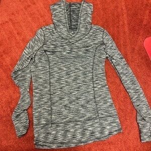 Exertek women’s black and white hooded long sleeve active wear size medium